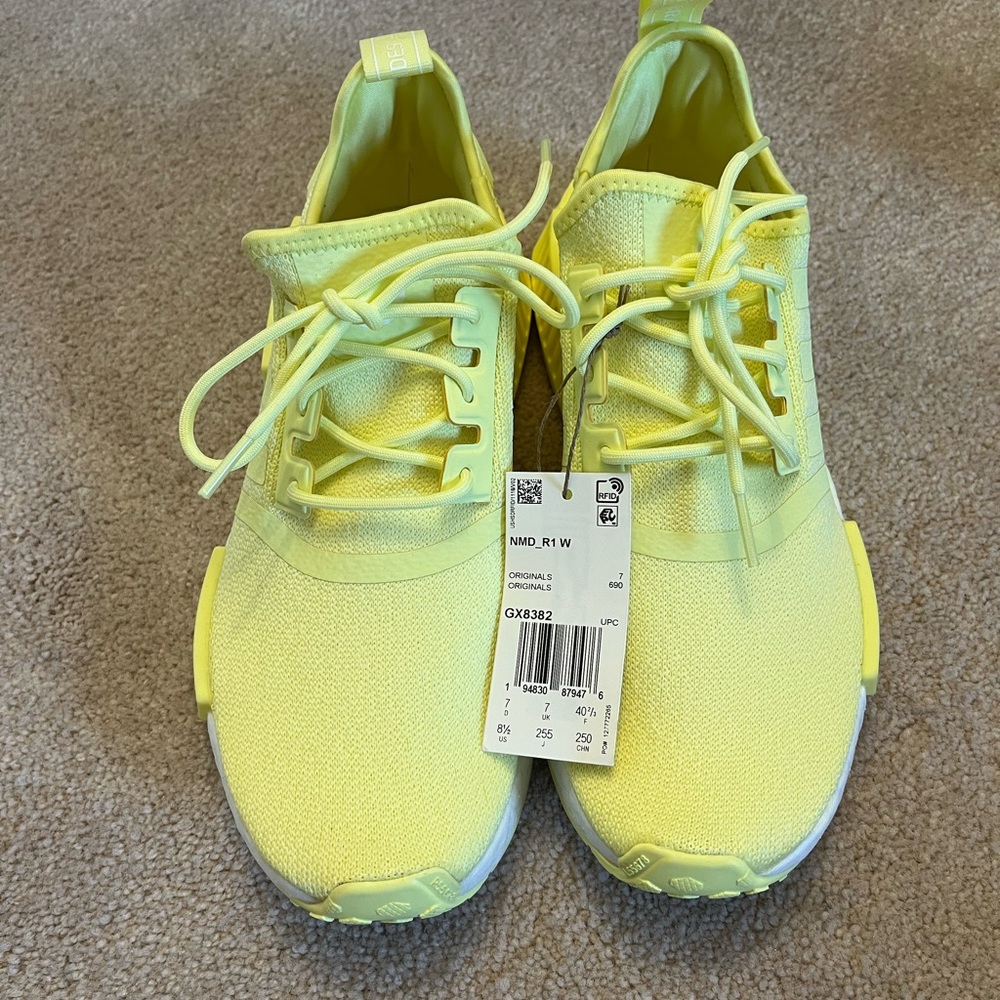 Brand new! Adidas NMD_R1 Primegreen shoes